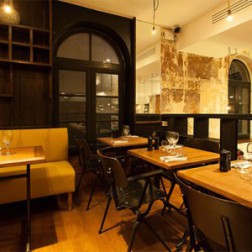 LE BEAUMARCHAIS, Restaurant à Paris