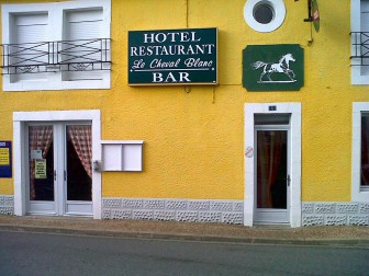 Le Cheval Blanc, Restaurant dans la Sarthe